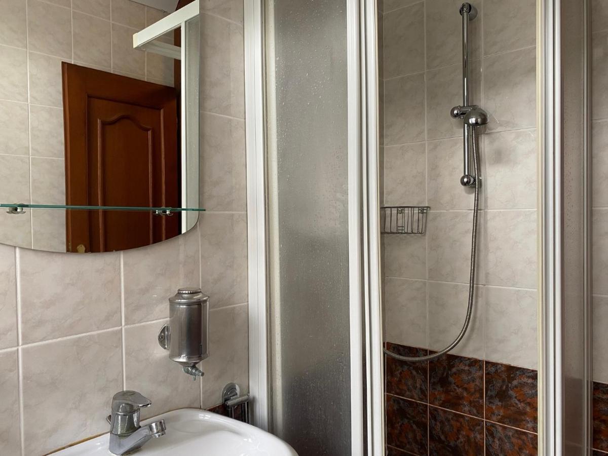 Youth Hostel Bledec Kültér fotó